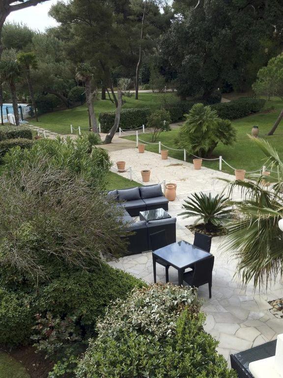 Badine Beach 5P Plage Piscine Balneo Clim Jardin Exotique Hyères Kültér fotó